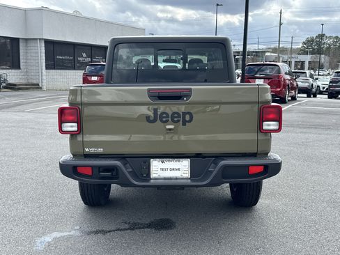 New 2026 Jeep Gladiator Sport AWD/4WD image 14