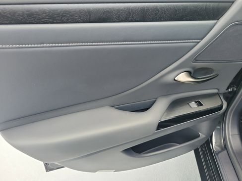 Certified 2024 Lexus ES 350 w/ Premium Package FWD image 10