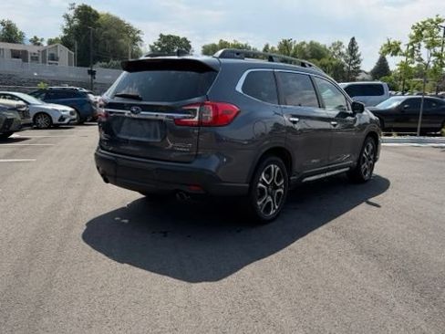 Used 2023 Subaru Ascent Touring AWD/4WD image 5