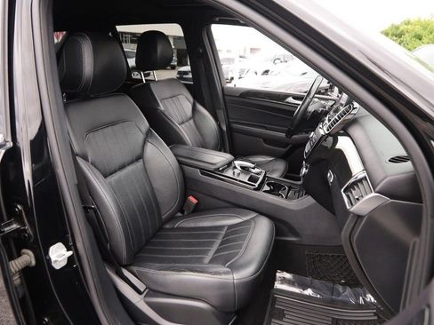 Used 2017 Mercedes-Benz GLE 350 w/ Premium 1 Package image 29
