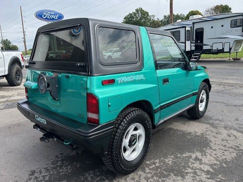 Used 1995 Geo Tracker 4WD 2-Door image 5