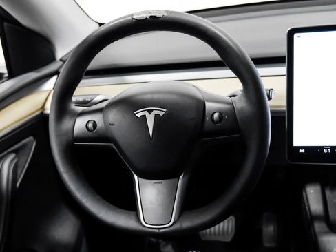 Used 2023 Tesla Model Y Long Range AWD/4WD image 16