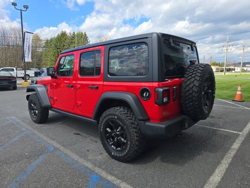 Used 2022 Jeep Wrangler Unlimited Sport image 6