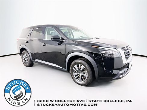 Used 2023 Nissan Pathfinder S AWD/4WD image 1