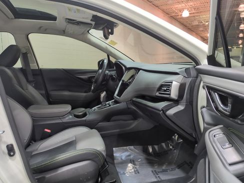 Used 2024 Subaru Outback Onyx Edition AWD/4WD image 9