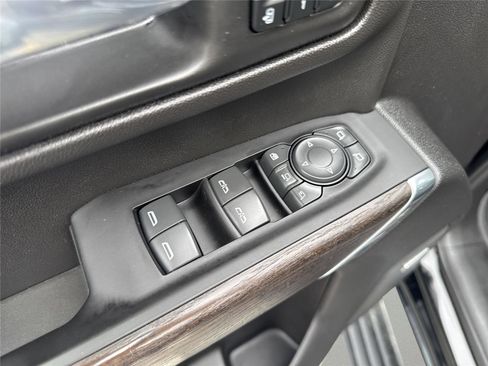 Used 2023 GMC Sierra 2500 Denali w/ Denali Ultimate Package AWD/4WD image 19