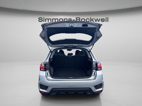 Used 2025 Mitsubishi Outlander Sport AWD image 8