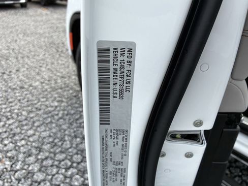 New 2026 Jeep Grand Wagoneer Summit image 41