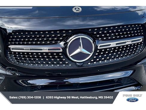 Used 2023 Mercedes-Benz GLB 250 image 5