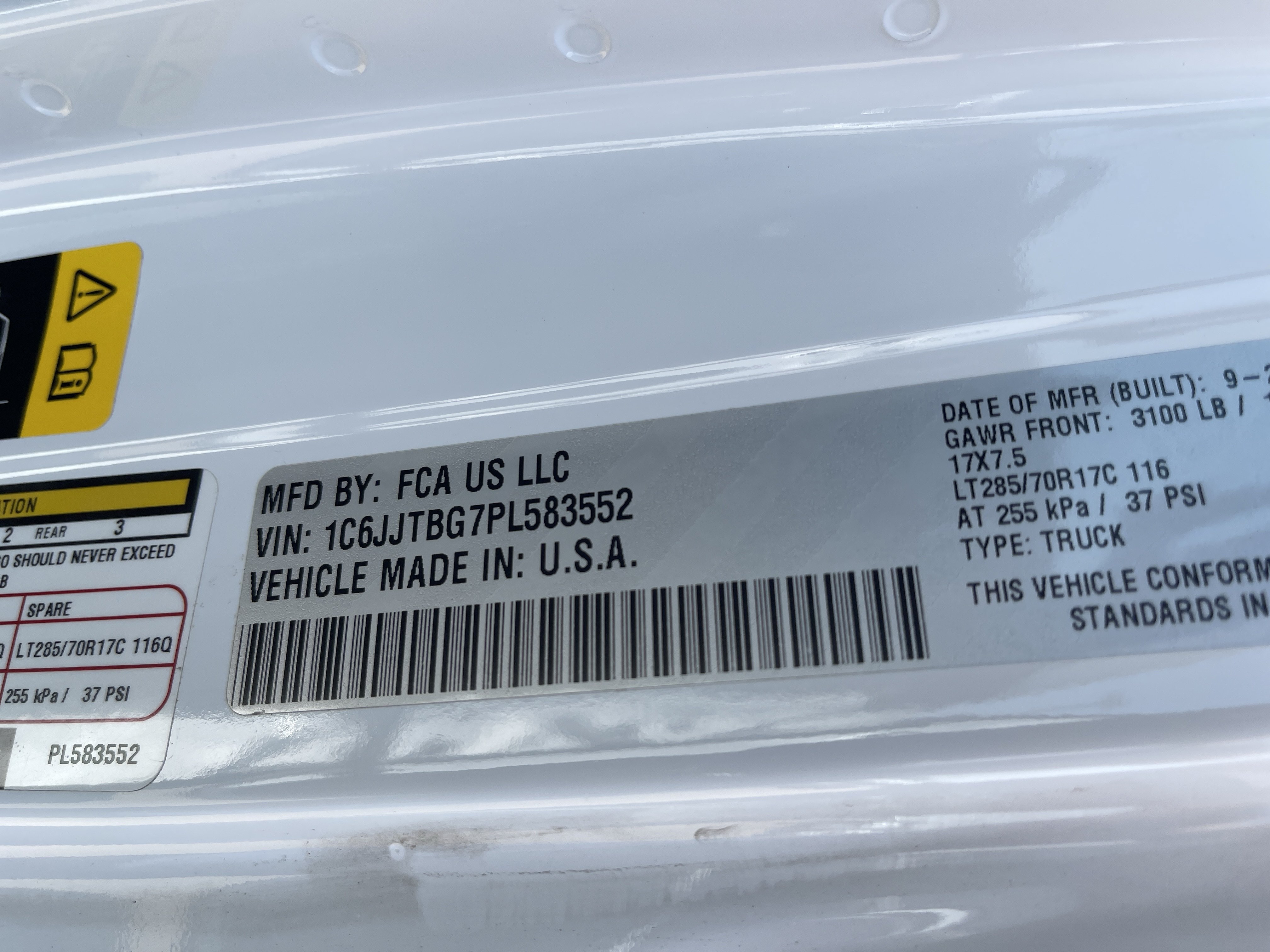 Used 2023 Jeep Gladiator Rubicon w/ LED Lighting Group AWD/4WD image 38