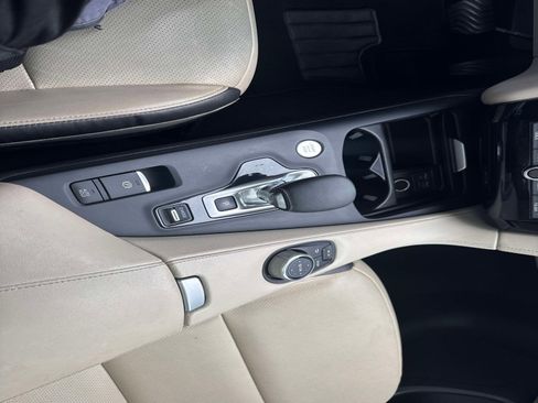 Used 2022 INFINITI QX50 Luxe image 27