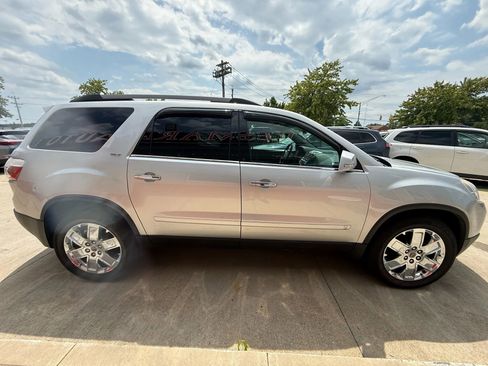 Used 2010 GMC Acadia SLT w/ Technology Package image 6