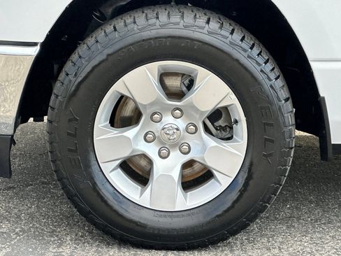 Used 2021 RAM 1500 Big Horn RWD image 35