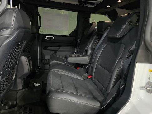New 2025 Ford Bronco Badlands w/ Sasquatch Package AWD/4WD image 31