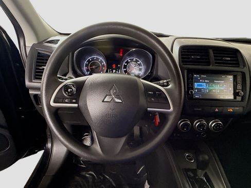 Used 2023 Mitsubishi Outlander Sport ES AWD/4WD image 13