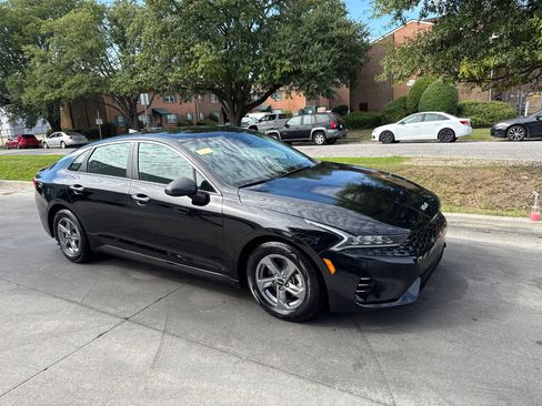 Used 2023 Kia K5 LXS image 2