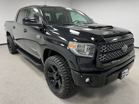 Used 2018 Toyota Tundra SR5 AWD/4WD image 2
