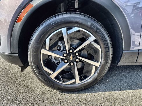 New 2026 Chevrolet Equinox EV LT image 12