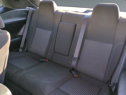 Used 2023 Dodge Challenger SXT image 27