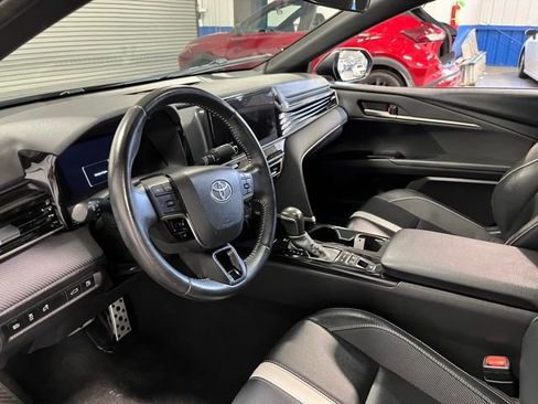 Used 2025 Toyota Camry SE image 22