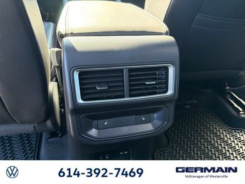 New 2026 Volkswagen Atlas Cross Sport SEL Premium R-Line AWD/4WD image 16
