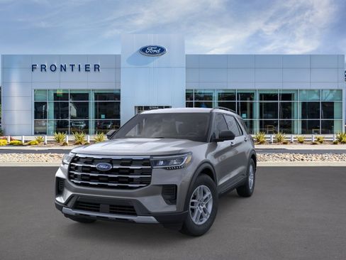 New 2026 Ford Explorer Active image 2
