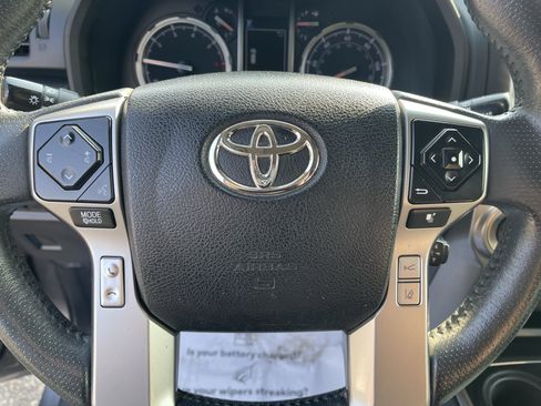 Certified 2022 Toyota 4Runner Limited AWD/4WD image 20