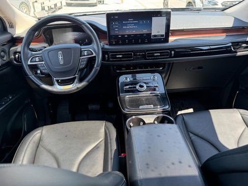 Used 2023 Lincoln Nautilus Reserve w/ Monochromatic Package AWD/4WD image 9