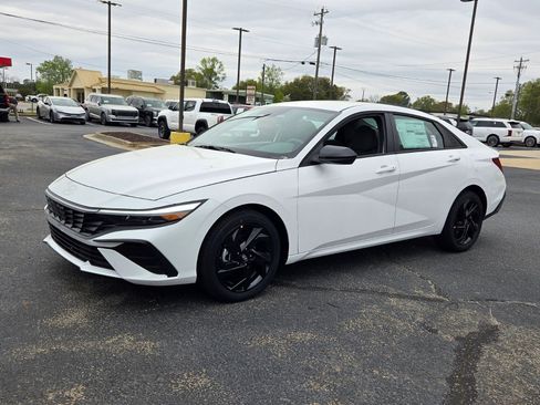 New 2026 Hyundai Elantra Sport FWD image 3