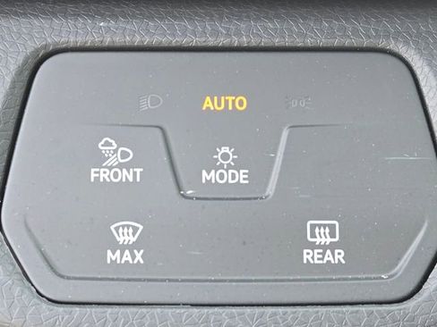 New 2025 Volkswagen ID.4 Pro S image 13