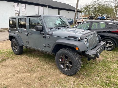 Used 2014 Jeep Wrangler Unlimited Sport w/ Quick Order Package 23S AWD/4WD image 7