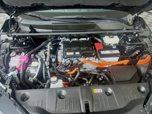 Used 2023 Subaru Solterra AWD image 32