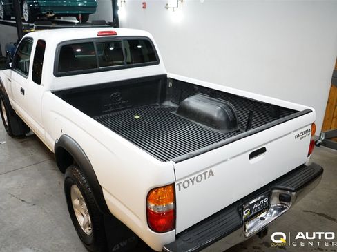 Used 2004 Toyota Tacoma 4x4 Xtracab V6 image 7