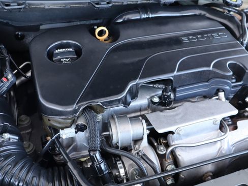 Used 2018 Chevrolet Cruze LT image 37