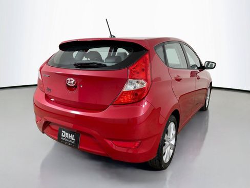 Used 2014 Hyundai Accent SE FWD image 12