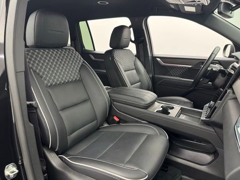 Used 2025 GMC Acadia Denali w/ LPO, Floor Liner Package AWD/4WD image 37