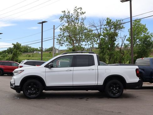 New 2026 Honda Ridgeline Black Edition image 3