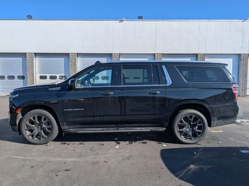 Used 2023 Chevrolet Suburban High Country AWD/4WD image 5