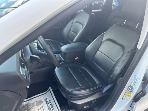 Used 2022 Ford Escape SEL AWD/4WD image 9