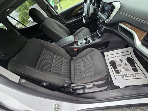 Used 2018 GMC Terrain SLE w/ Driver Convenience Package image 12