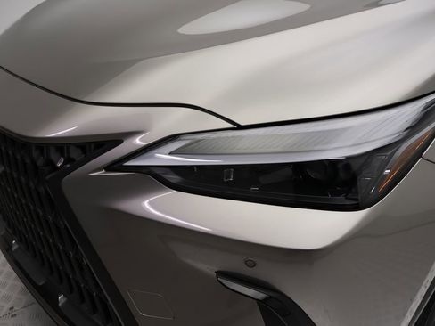 Used 2024 Lexus NX 250 FWD w/ Cold Area Package image 3