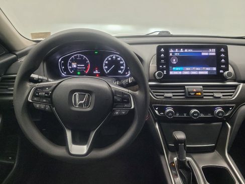 Used 2018 Honda Accord EX image 22