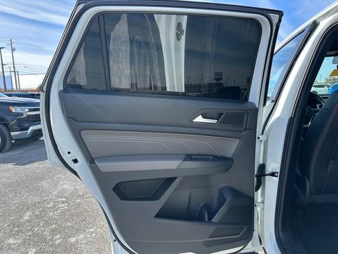 Used 2021 Volkswagen Atlas Cross Sport SEL R-Line image 10