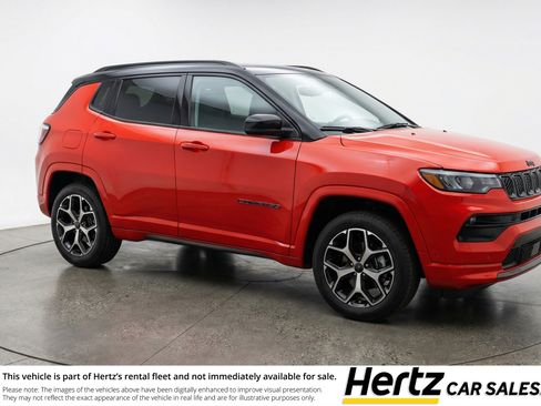 Used 2025 Jeep Compass Limited AWD/4WD image 1