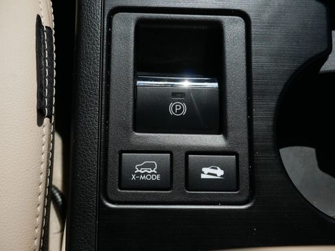 Used 2017 Subaru Outback 2.5i Limited AWD/4WD image 32