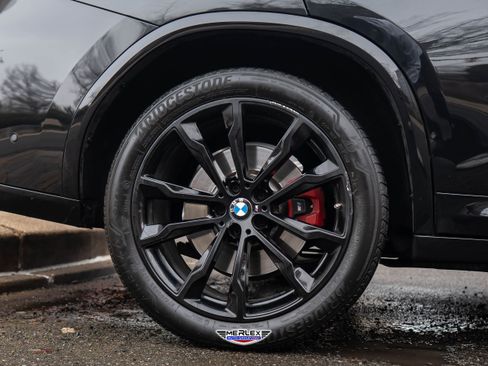 Used 2022 BMW X4 M40i w/ Premium Package image 11