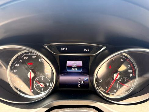 Used 2019 Mercedes-Benz GLA 250 4MATIC image 39