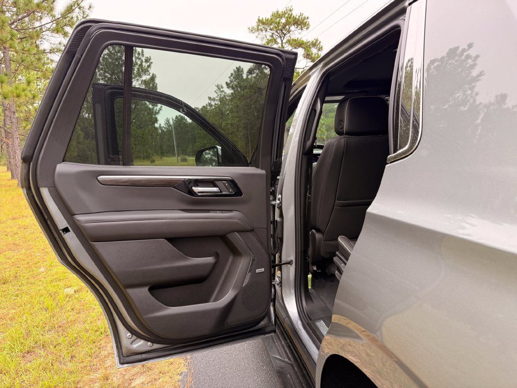 New 2027 Chevrolet Tahoe Premier w/ Sun And Tow Package RWD image 25