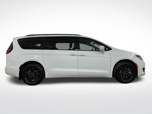 Used 2020 Chrysler Pacifica Touring-L w/ Advanced Safetytec Group AWD/4WD image 29
