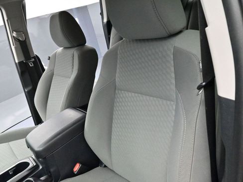 Used 2020 Toyota Tacoma TRD Sport image 12